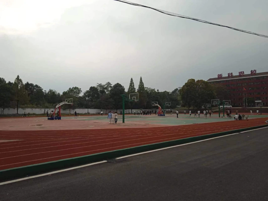 大学篮球队员如何从友谊赛中受益_2